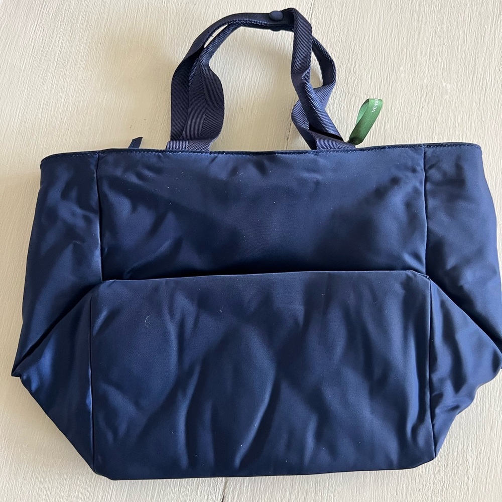NWT: Vera Bradley: Nylon Navy Lunch insulated Tote Bag - Peacoat - Picture 3 of 11